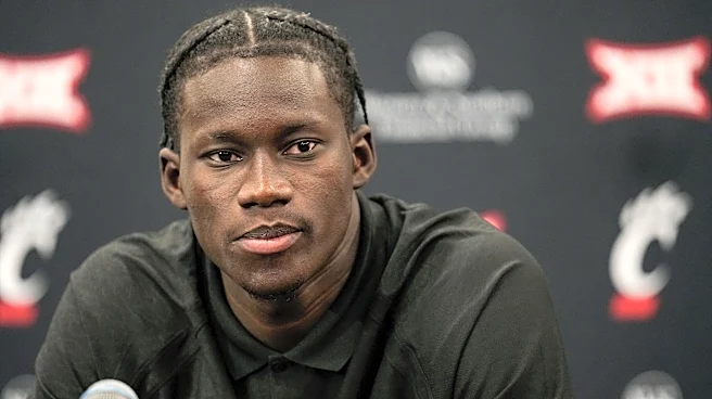 Michigan basketball vs Lithuania: Moustapha Thiam injured