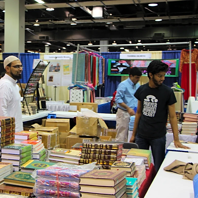 Thousands attending Muslim convention in Detroit to 'build bridges'