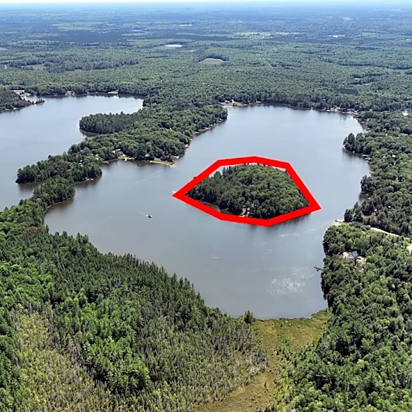 Private island in Michigan's U.P. lists for $1.5M. What comes with it