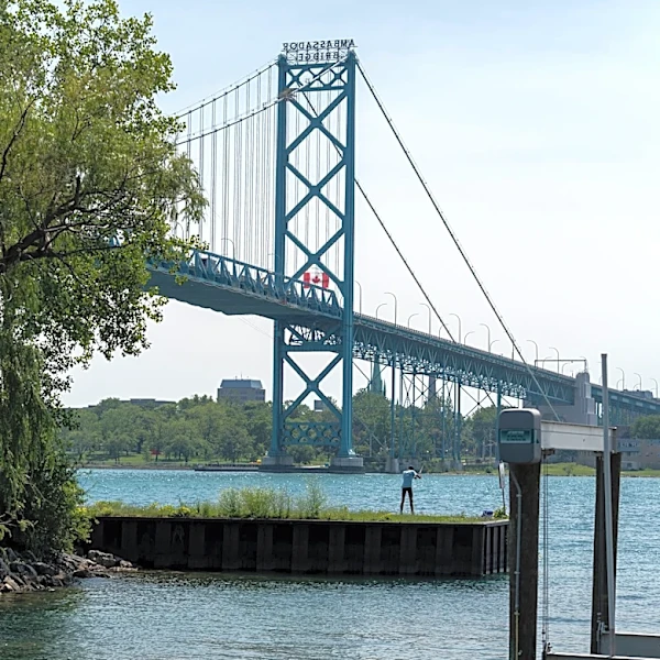1 arrested, 2 Canadian officers injured in Ambassador Bridge incident