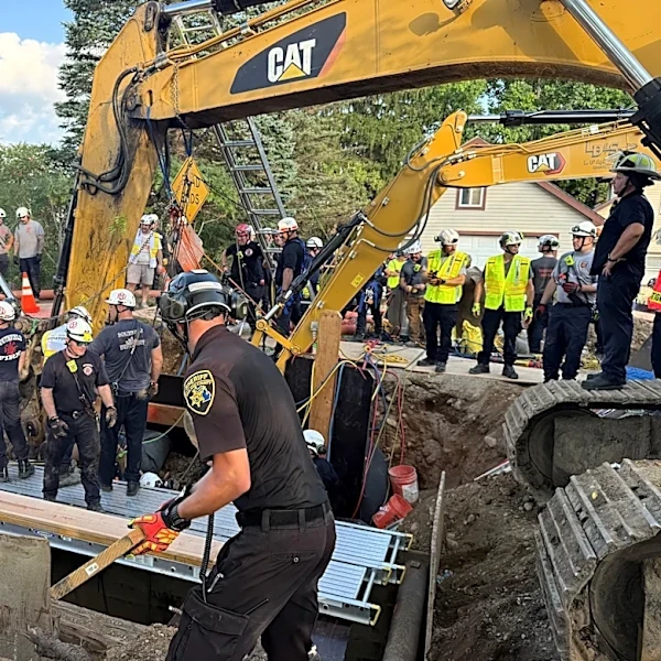 Man rescued in 2nd Oxford trench collapse, third this summer in Oakland