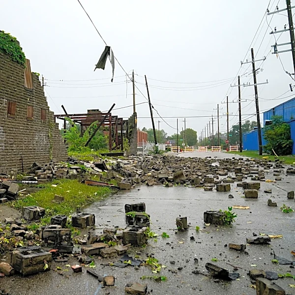 Crews work to restore power, clean up debris in Detroit after storm