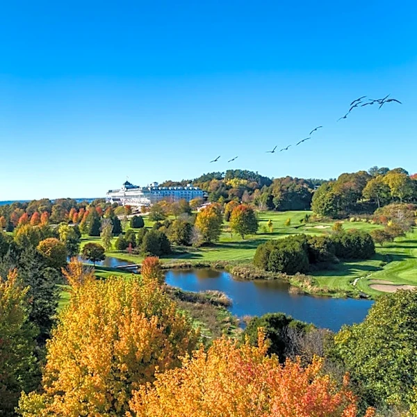 When does Mackinac Island season end? How long you have to visit