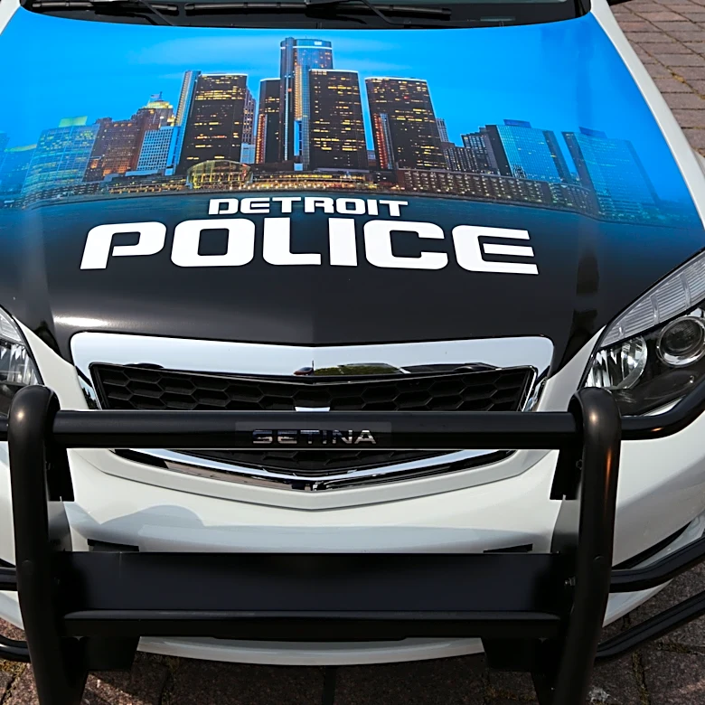 Woman stabbed in downtown Detroit on Sunday dies, police say