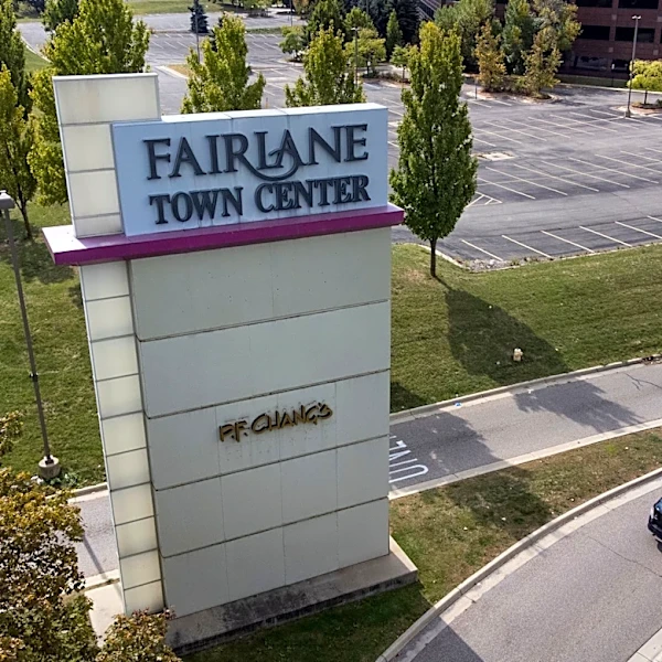 Fairlane Town Center mall in Dearborn could have new owner in October