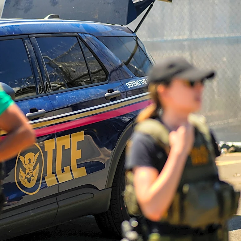 Man dead after fleeing ICE agents in Grand Rapids