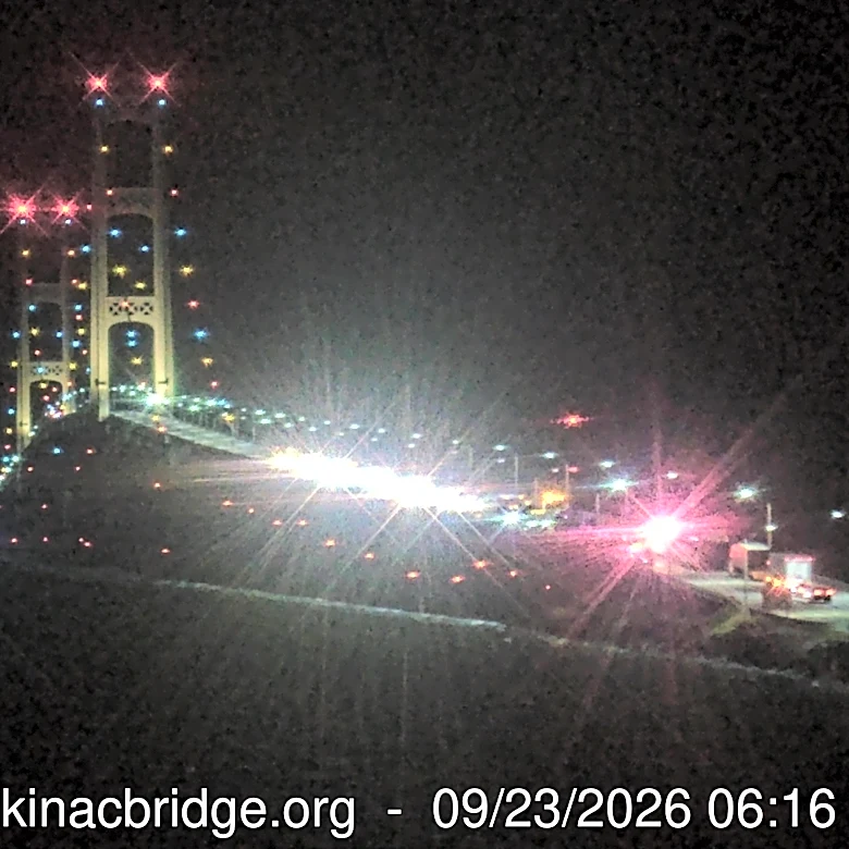 Mackinac Bridge closed for emergency incident