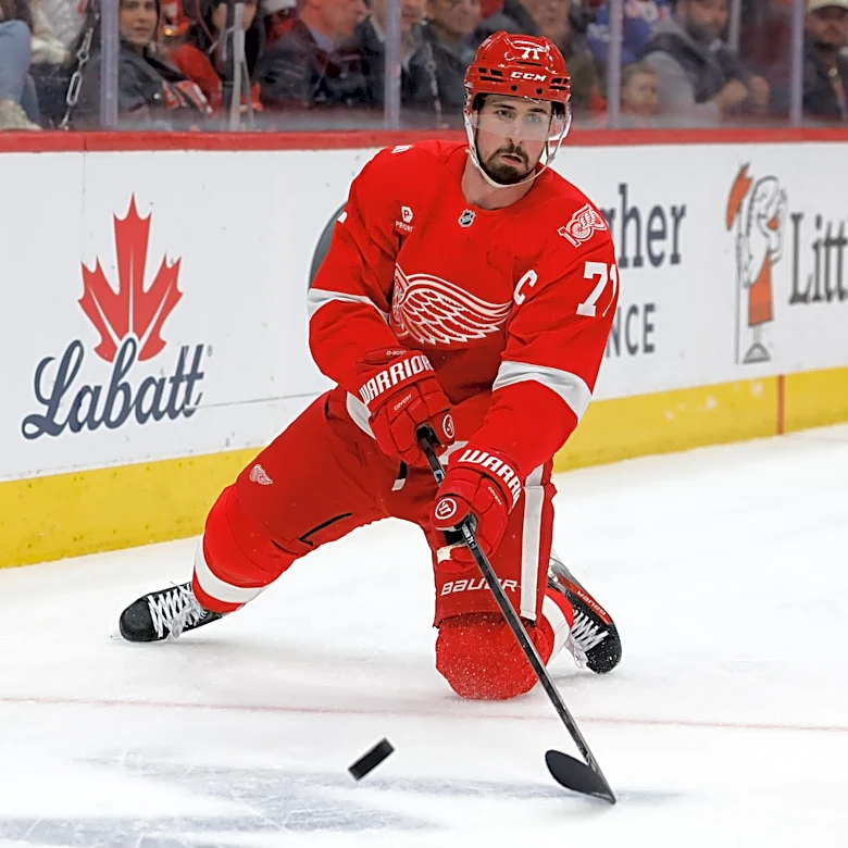 Dylan Larkin joins Red Wings practice for first time since trade request