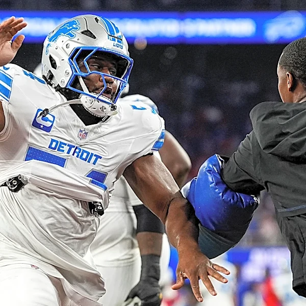 Detroit Lions DT Alim McNeill sits out practice as snaps pile up