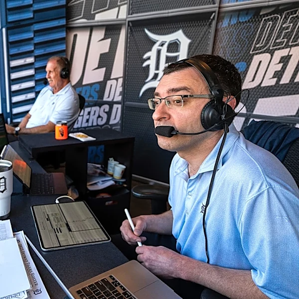 Tigers give contract extensions to broadcasters Jason Benetti, Dan Dickerson