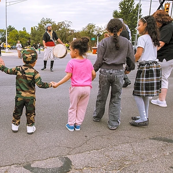 Neighbors can down the Detroit-Dearborn barriers | Opinion