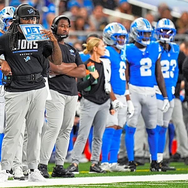 Kelvin Sheppard dials up blitz late to save Lions in 31-24 win vs Jets