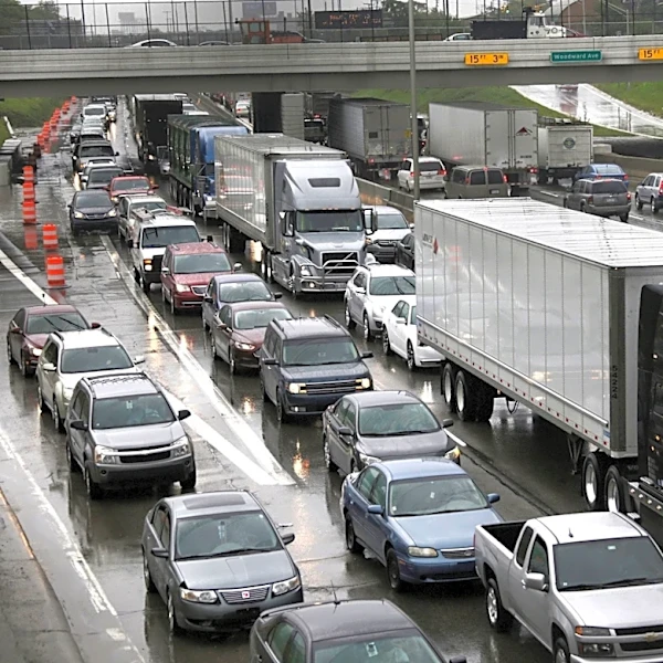 Traffic pet peeves: Sir, please, don't jump in my lane