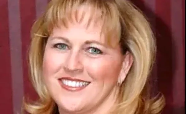 Metro Detroit judge lists 3 dead lawyers as backing her for reelection