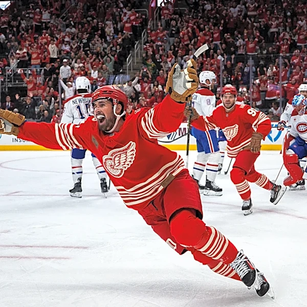 Only way for Red Wings to bury 'weirdness' of offseason is by winning