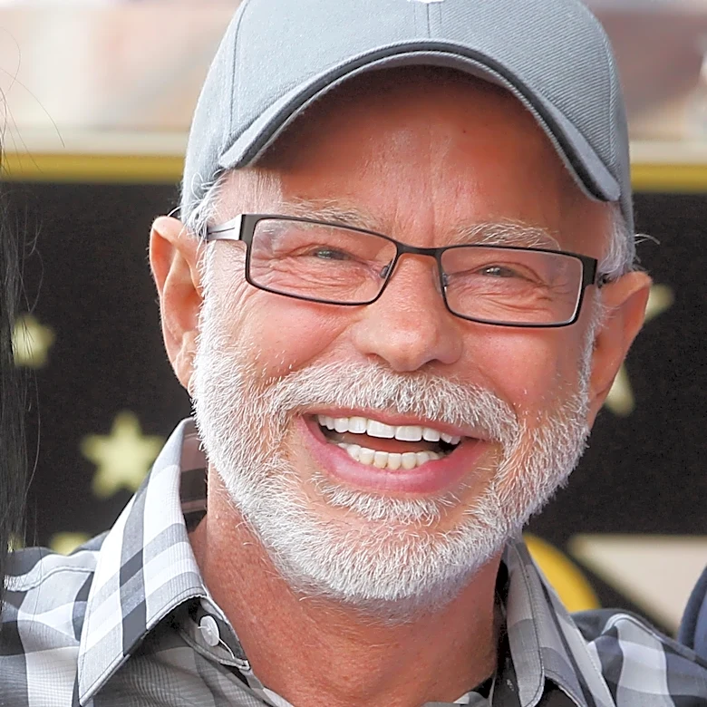 Michigan native Jim Bakker dies at 86. Who was disgraced televangelist?