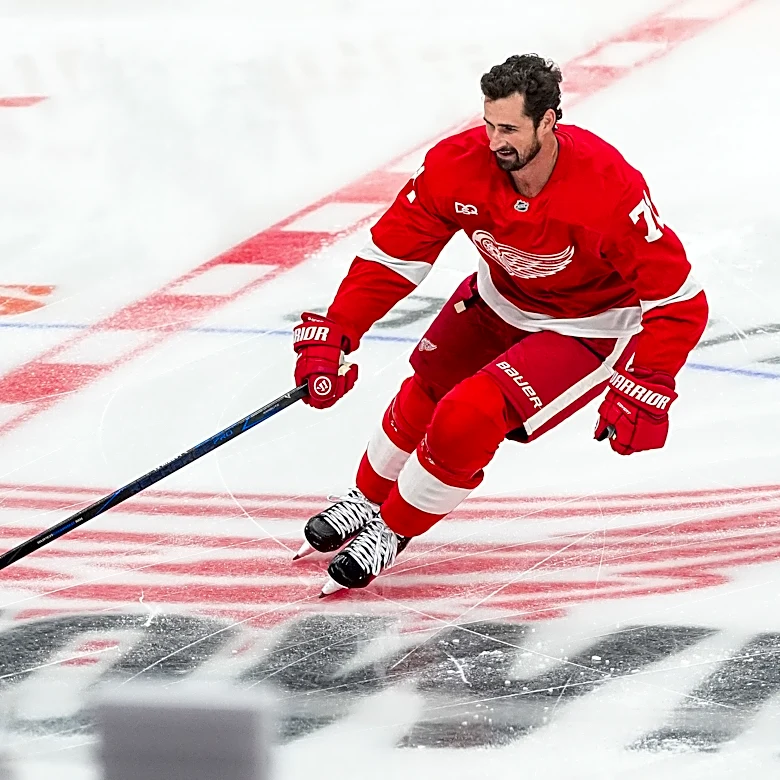 Dylan Larkin booed in first game with Red Wings after trade request