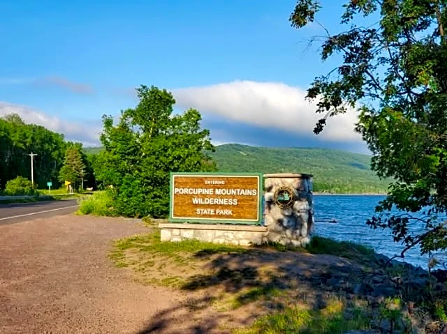 Someone stole Porcupine Mountains park sign. They want it back