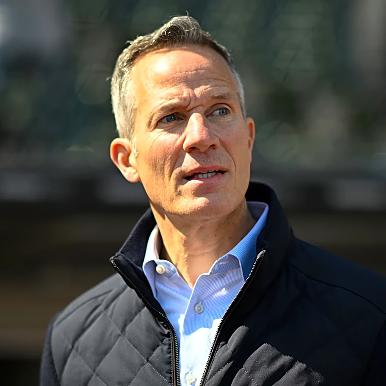 Chris Ilitch proves he doesn’t get it with tone-deaf message to Wings fans