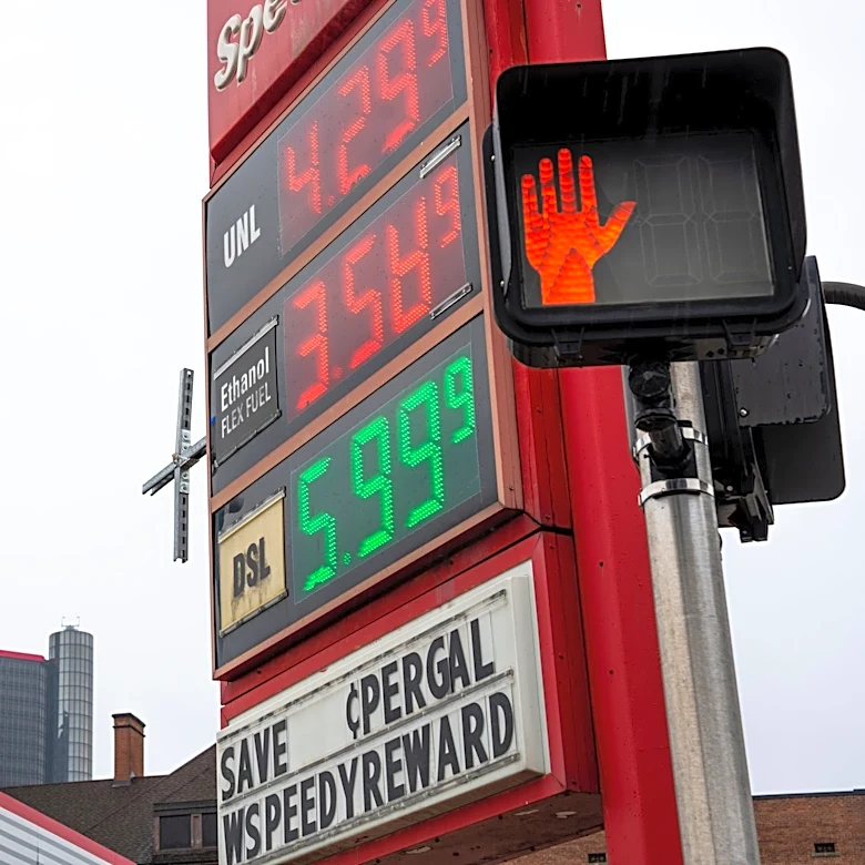 Republicans criticize Donald Trump's Russia deal to cut fuel prices