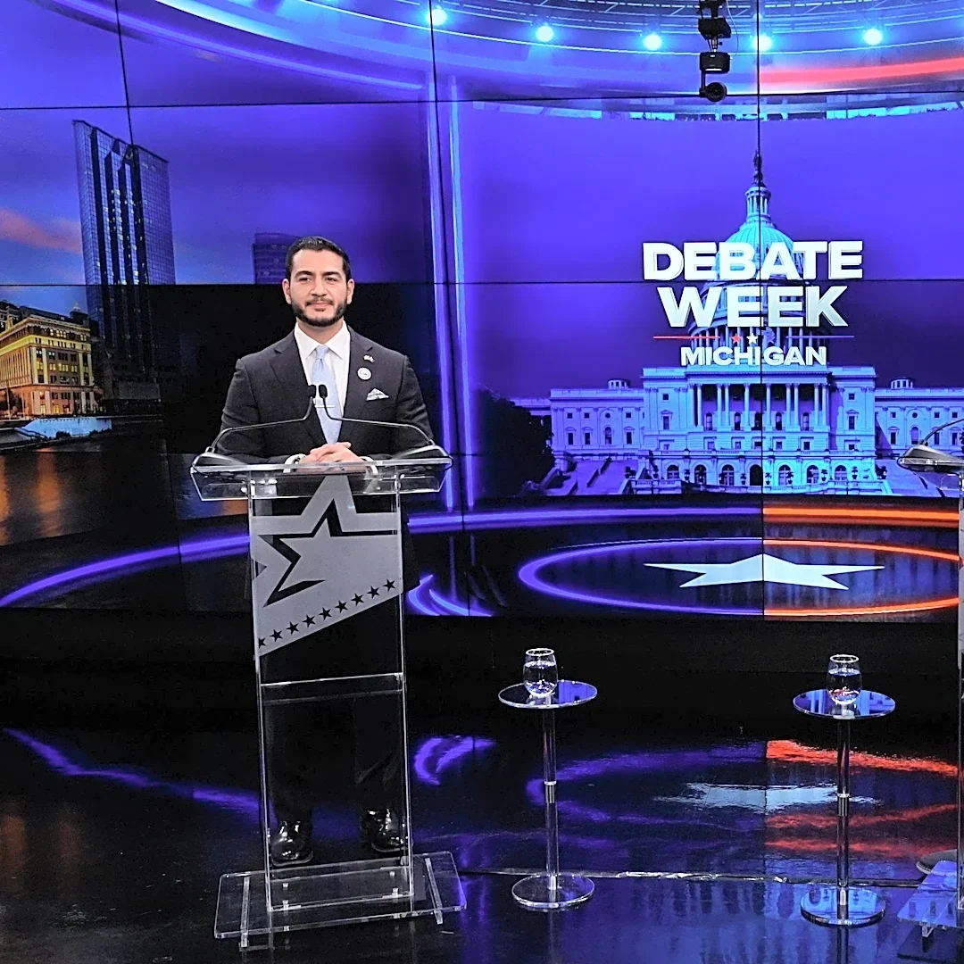 Who's winning Michigan Senate race? Latest polls show tightening race