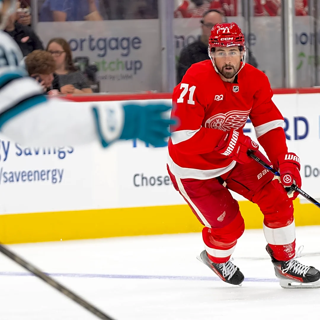 Dylan Larkin ongoing trade stalemate has Detroit Red Wings in a bind