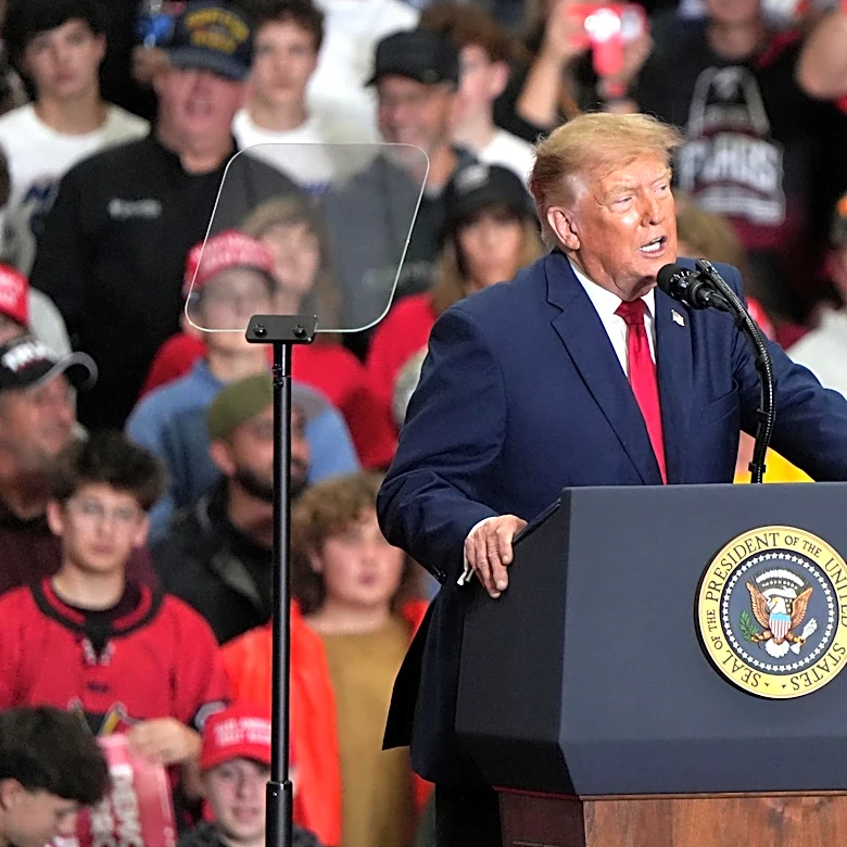Trump makes Port Huron stop amid national midterm push