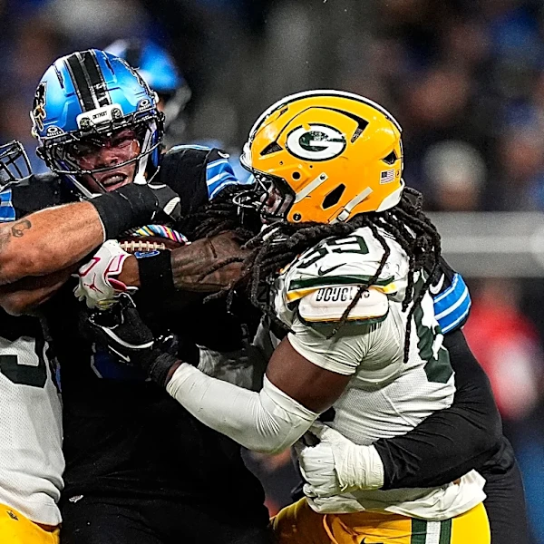 Thanks, refs! Lions lucky to survive mistakes and a bad Packers team