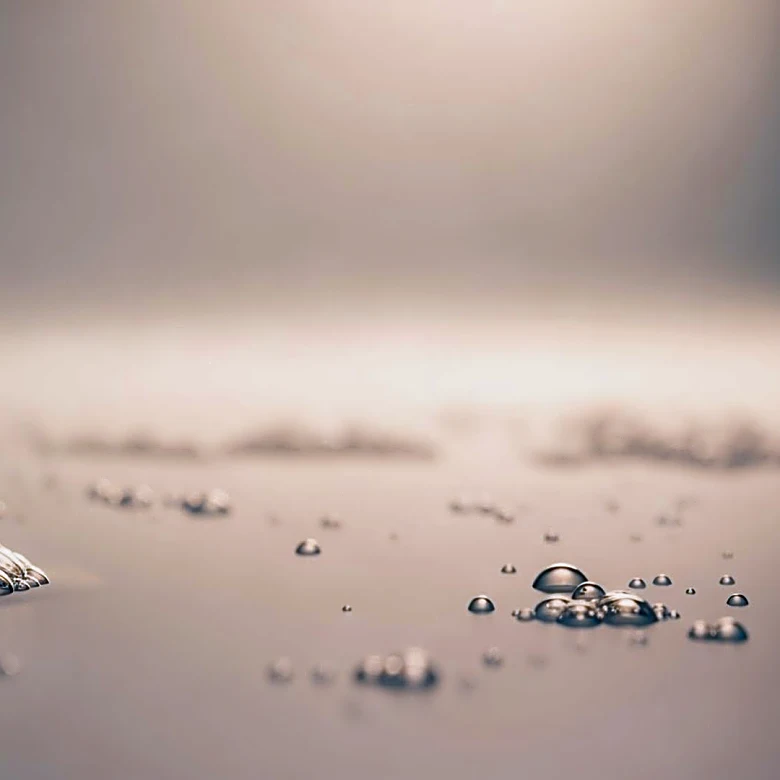 The Chemistry of Comfort: Why Specific Surfactants and pH Balancing are the Secret to Sting-Free Bath Time