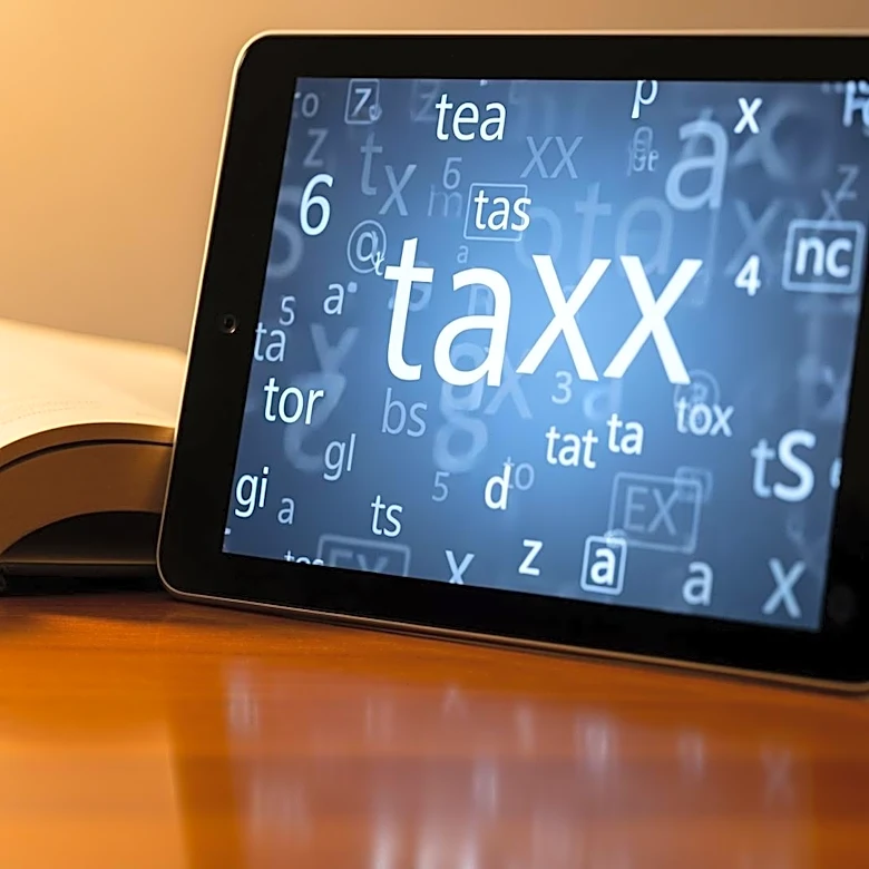 The Evolution of Literary Feedback