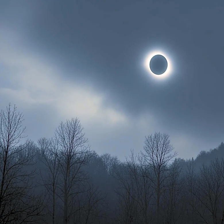 The Mysterious Phenomenon of New England's Dark Day Finally Revealed