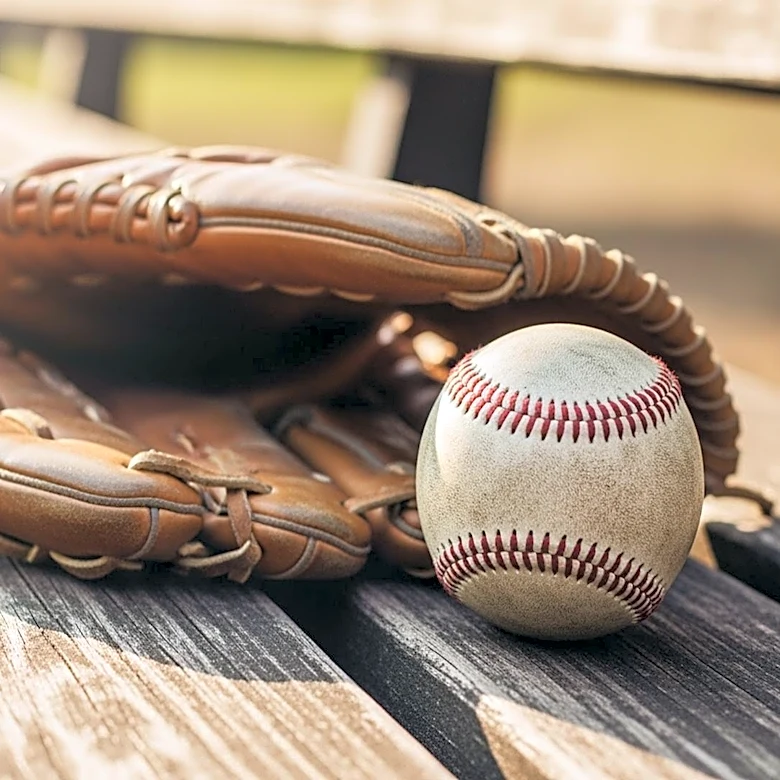The First Baseman Known for Strong Hitting and Versatile Play