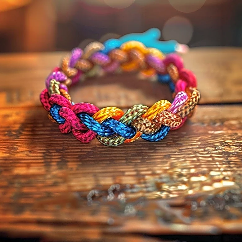 How to Make Personalized Friendship Bracelets