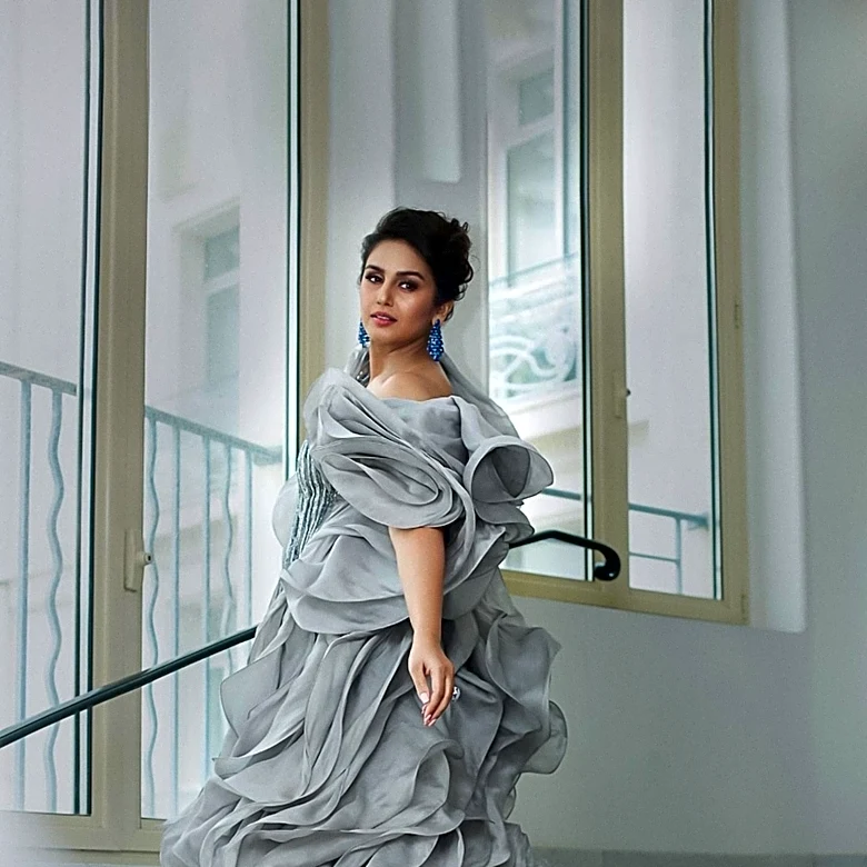 The Fascinating History of Ruffles in Fashion
