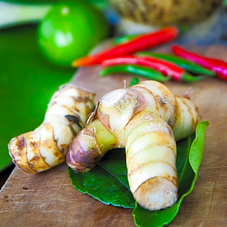 How to Cook Traditional Thai Tom Yum Soup