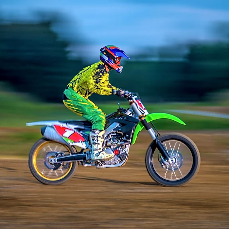 How Women's Motocross Grew Into a League With Prizes