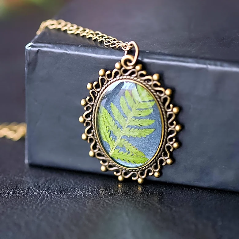 How Lockets Became Timeless Keepsakes