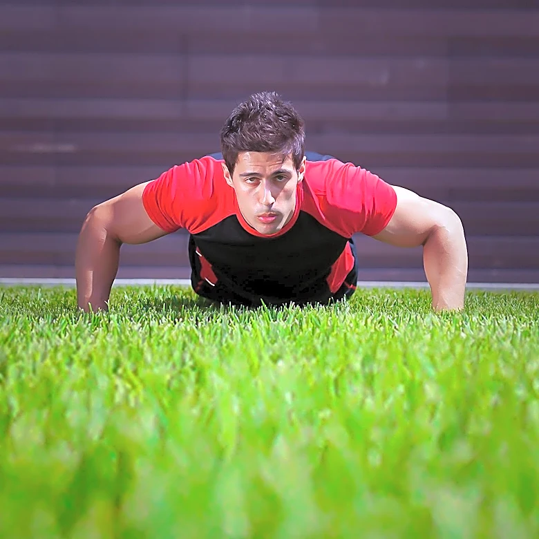 What Happens to Your Muscles During a Push-Up?