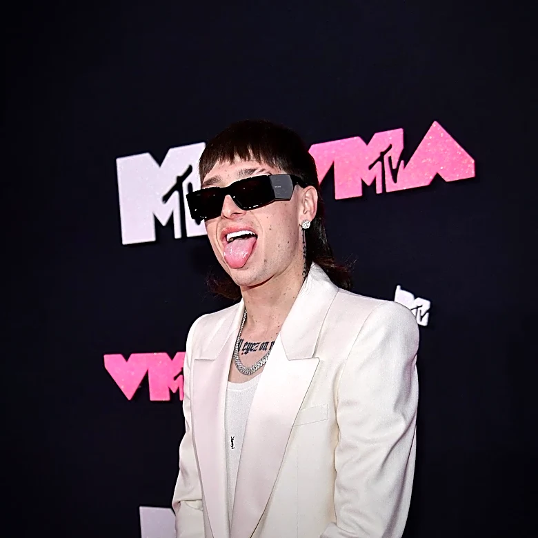 This Day in History: Arsenio Hall Hosted a Changing MTV VMA Ceremony