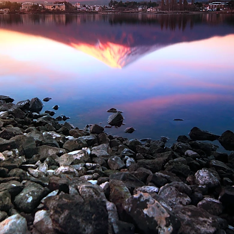 Why Is Mount Fuji Such a Powerful Symbol of Japan?