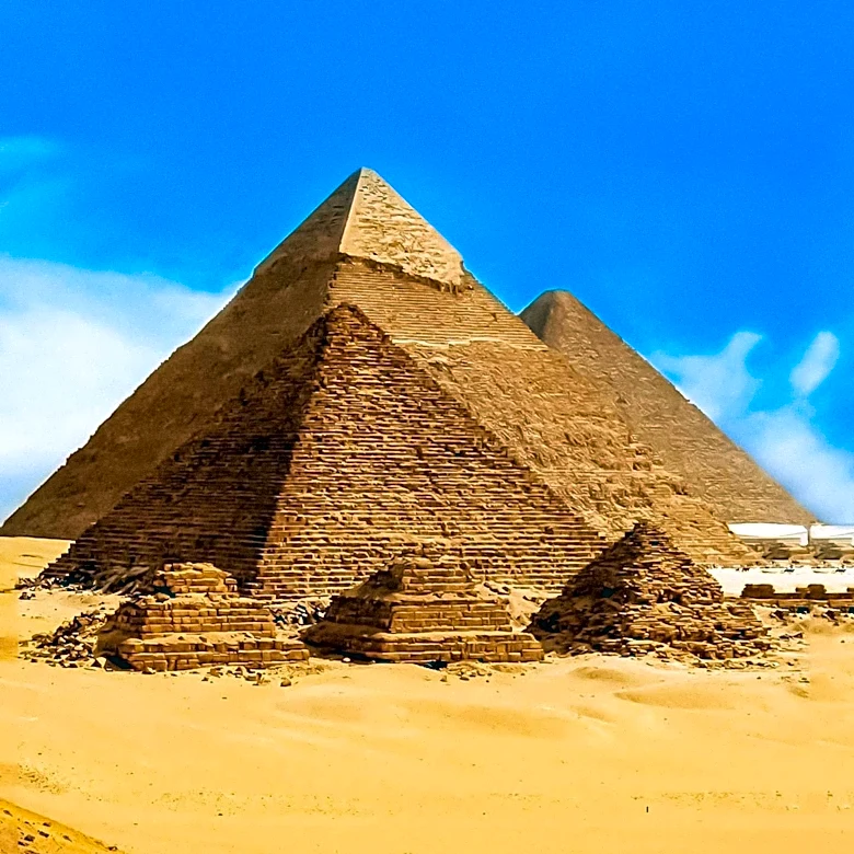 How Were the Giza Pyramids Built Without Modern Machines?