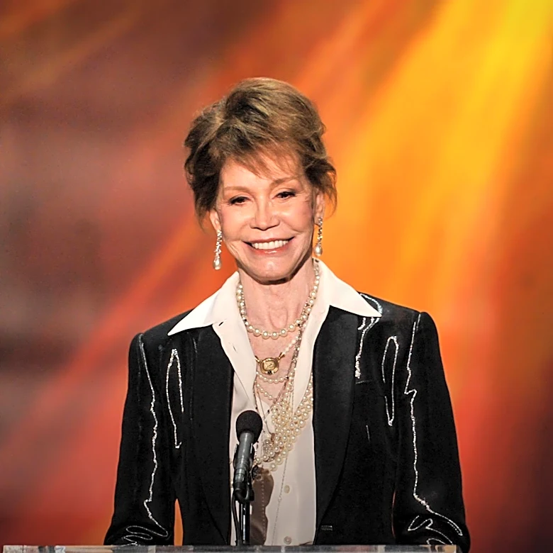 The Mary Tyler Moore Show Used Comedy to Challenge 1970s TV Taboos