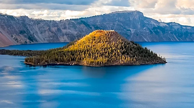 What makes Oregon's Crater Lake a Volcanic Wonder