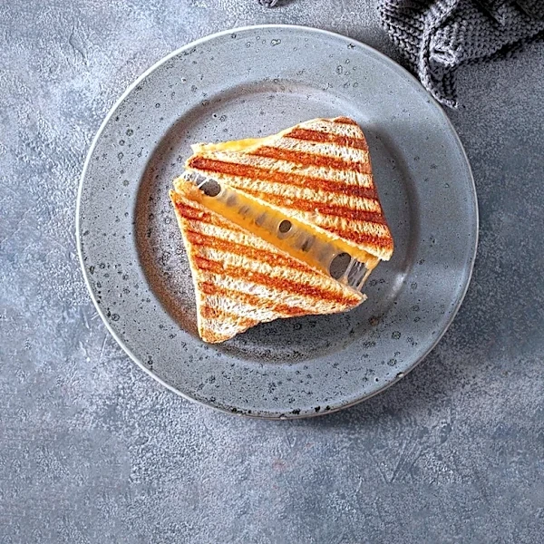 How to Make the Perfect Grilled Cheese