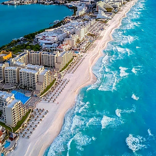The Surprising Story Behind Cancún's Rise as a Tourist Paradise