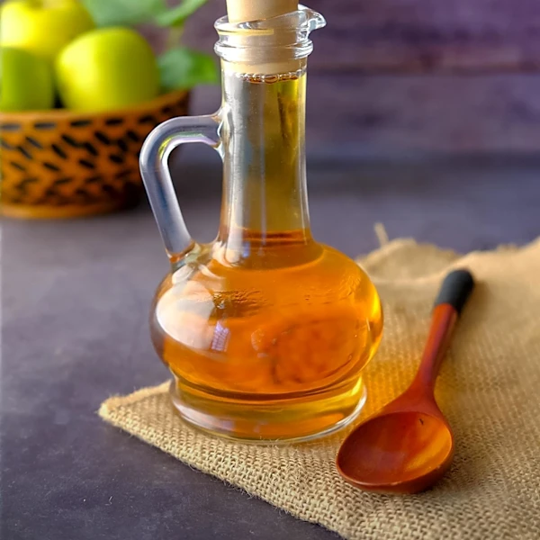 The Surprising Way Apple Juice Turns Into Vinegar