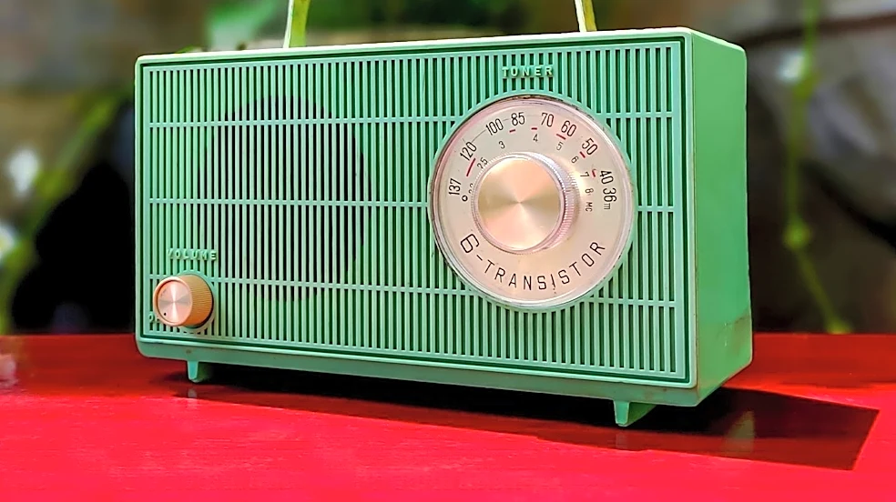 How the Regency TR-1 Made Transistor Radios Commercially Available