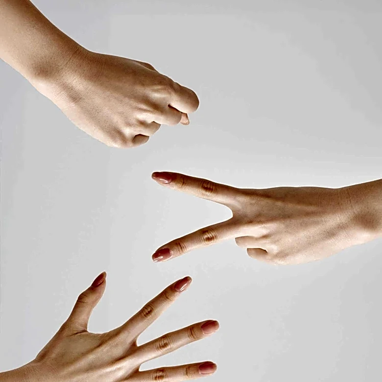 Why Your Fingers Can Spread More Easily Than Your Toes