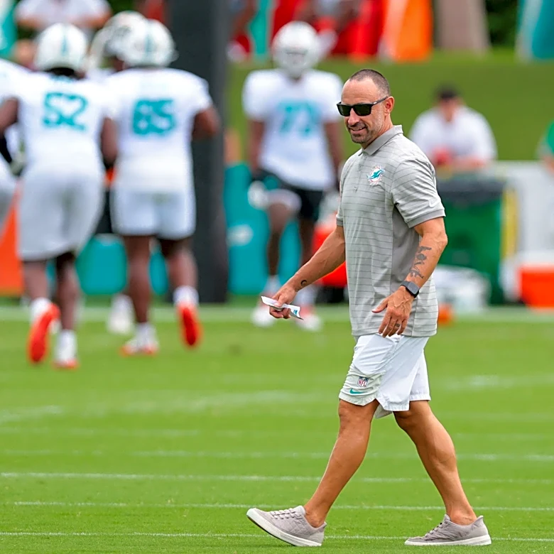 Dolphins projected to make franchise-altering trade in 2027 mock draft