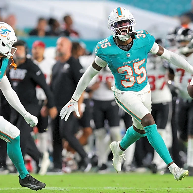 Dolphins release third-year CB that they got from the Patriots